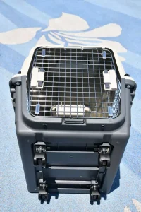 High Quality IATA Pet Crate Carrier Air Travel for Dogs & Cats