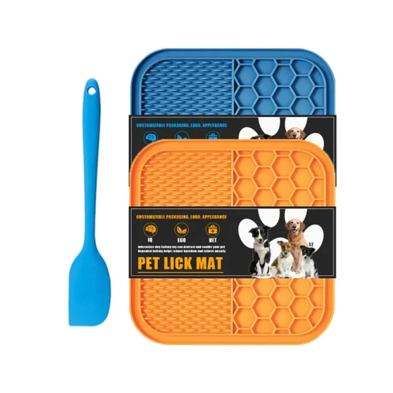 Slow Feeder Cat & Dog Lick Mat at Petsasa Pet store